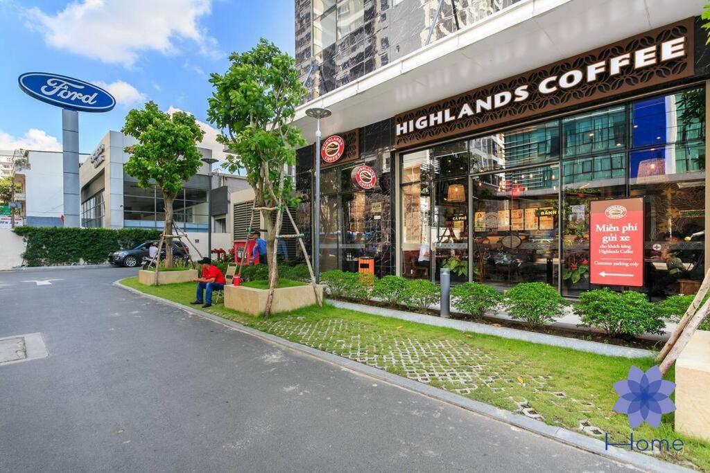 Ho Cao Cap San Bay Tsn 1 Apartment *